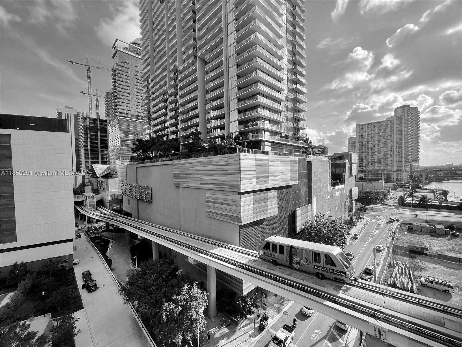 Small Image of 31 SOUTH EAST 6TH ST #1101, Miami Number 37