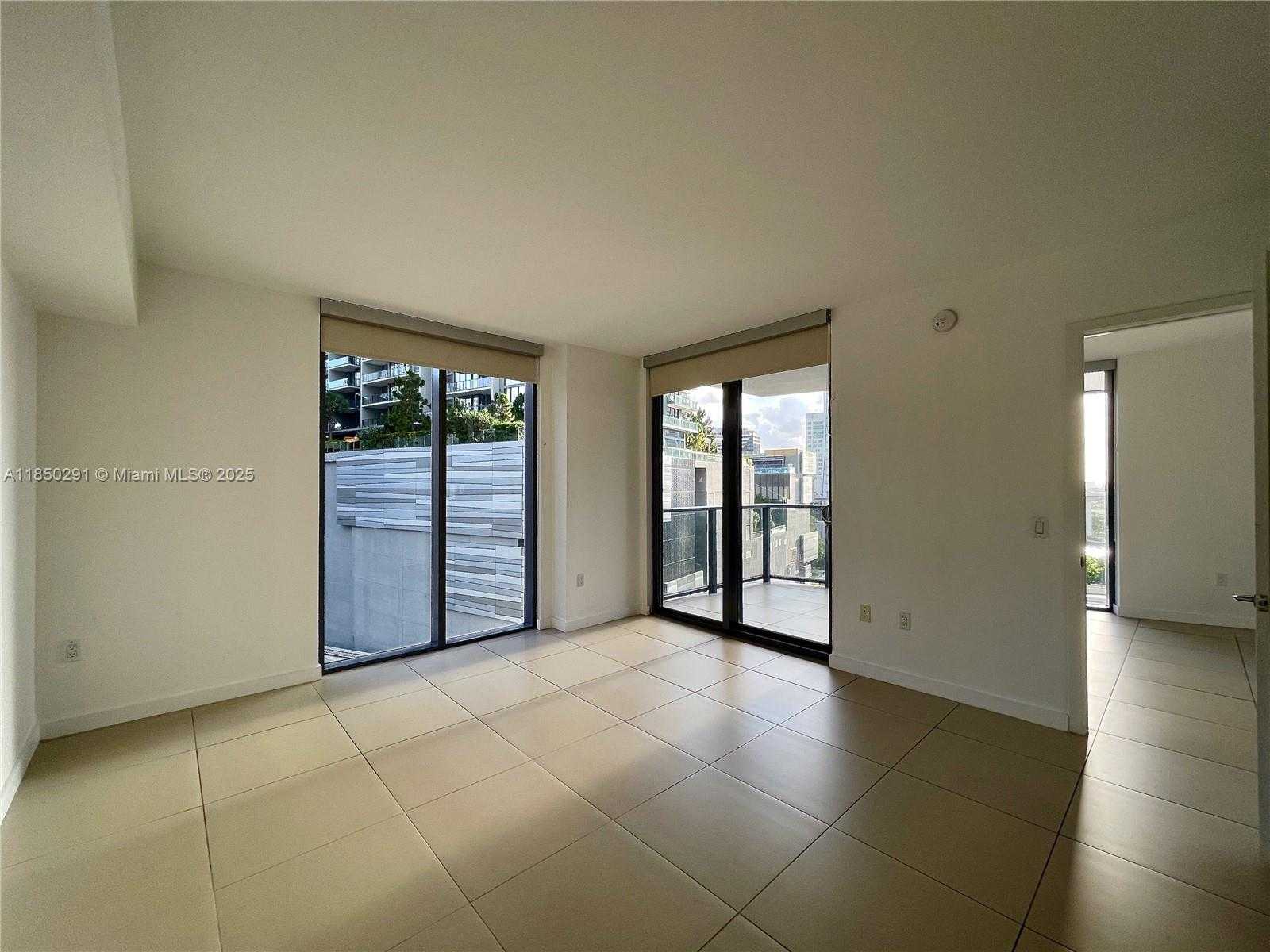 Small Image of 31 SOUTH EAST 6TH ST #1101, Miami Number 4