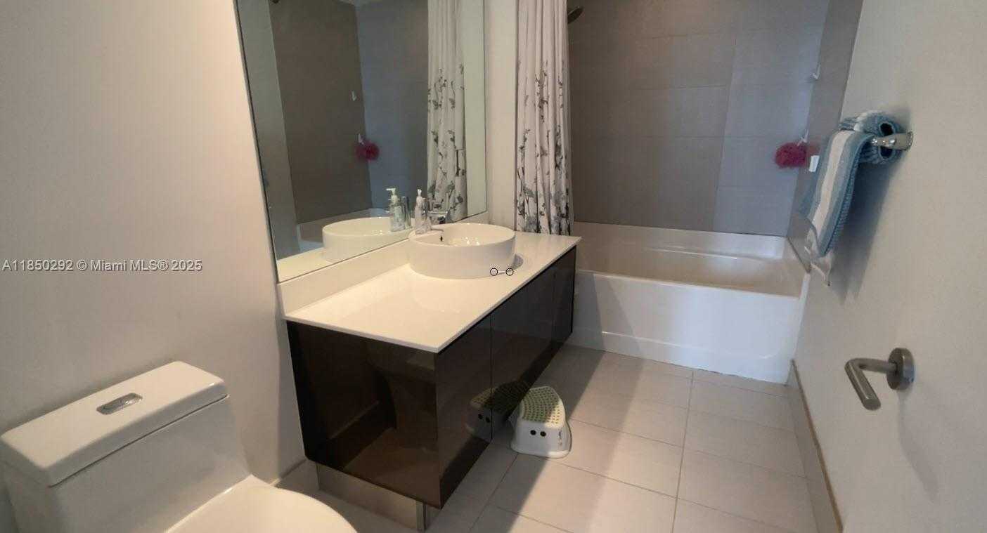 Small Image of 31 SOUTH EAST 6TH ST #902, Miami Number 10