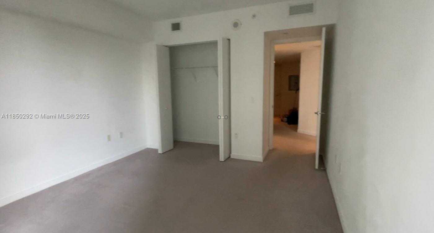 Small Image of 31 SOUTH EAST 6TH ST #902, Miami Number 16