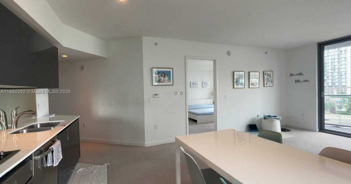 Small Image of 31 SOUTH EAST 6TH ST #902, Miami Number 2