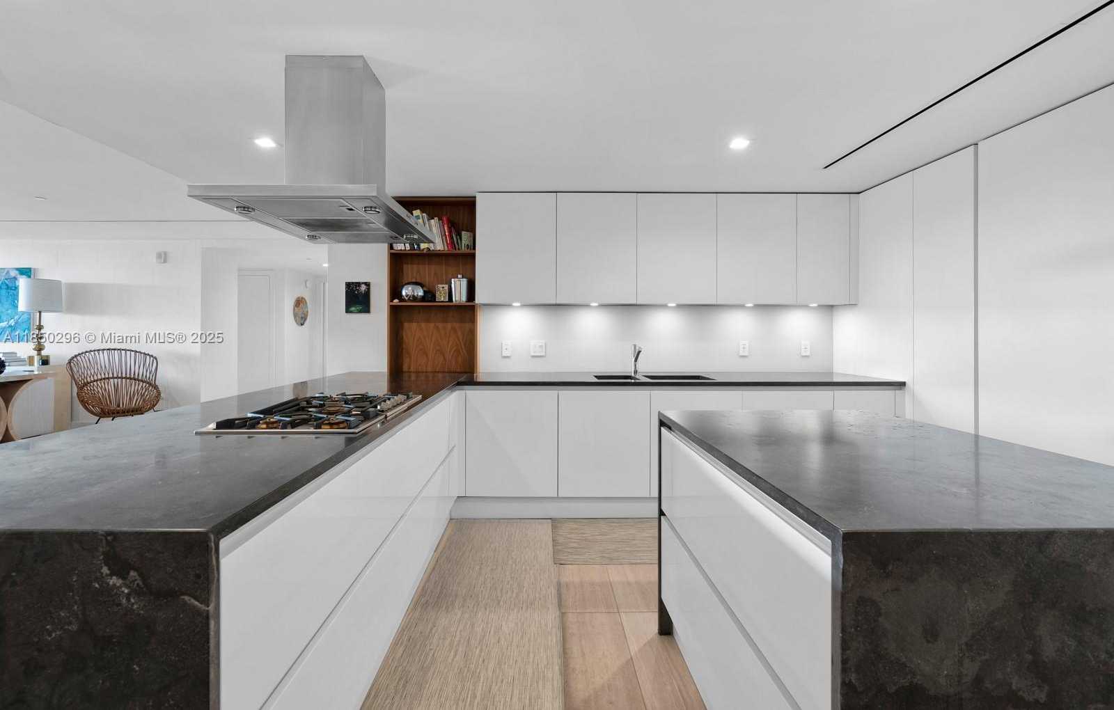 Small Image of 4701 NORTH MERIDIAN AVE #417, Miami Beach Number 3