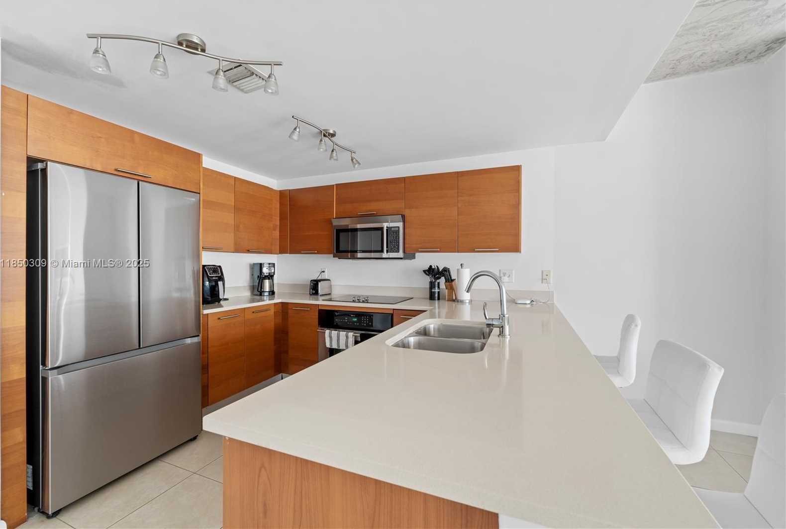 Small Image of 3250 NORTH EAST 1ST AVE #917, Miami Number 4