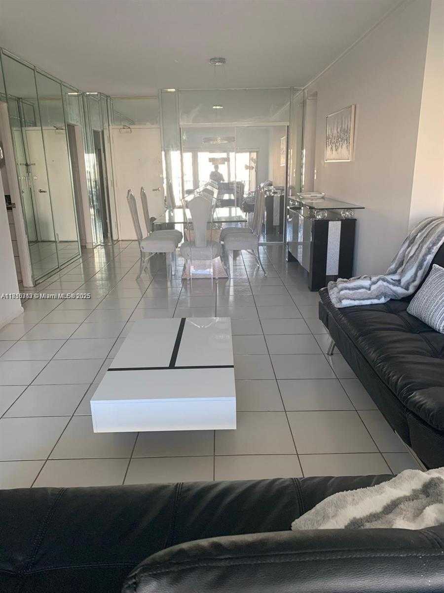 Small Image of 300 BAYVIEW DR #509, Sunny Isles Beach Number 27