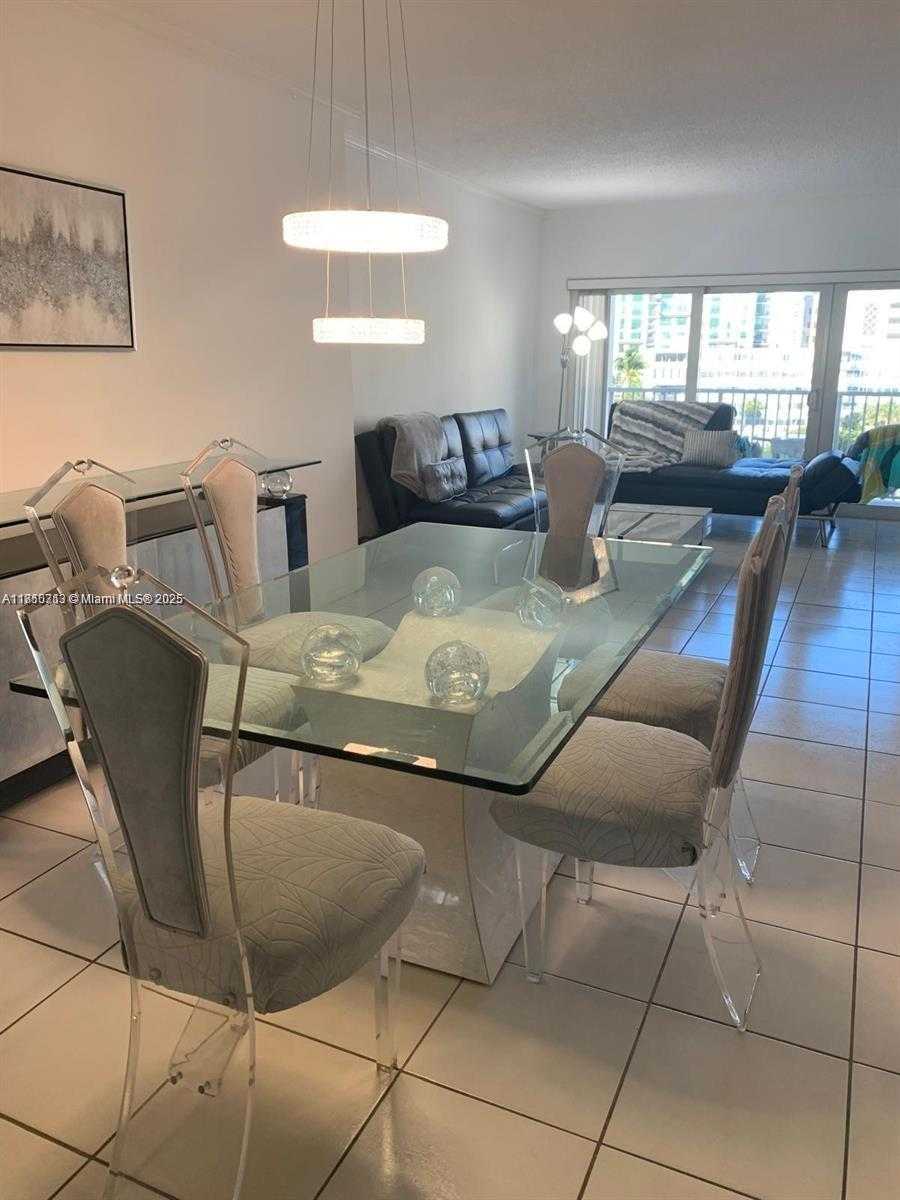 Small Image of 300 BAYVIEW DR #509, Sunny Isles Beach Number 29