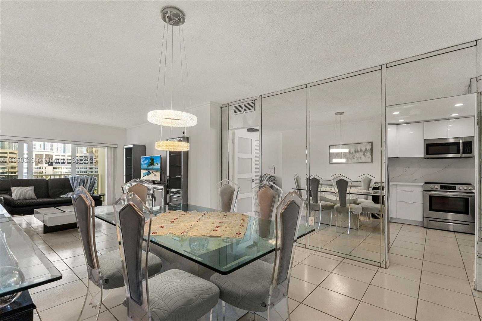 Small Image of 300 BAYVIEW DR #509, Sunny Isles Beach Number 49