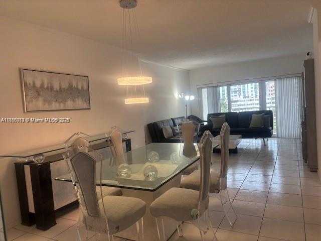 Small Image of 300 BAYVIEW DR #509, Sunny Isles Beach Number 5