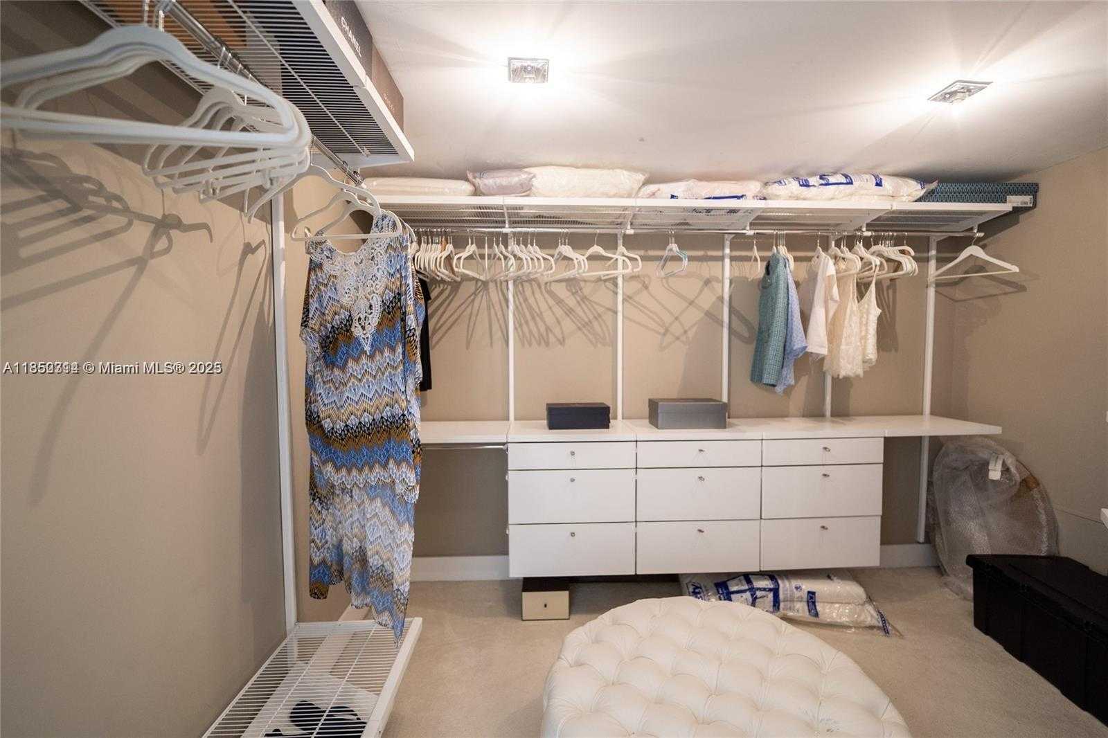 Small Image of 7000 ISLAND BLVD #608, Aventura Number 21