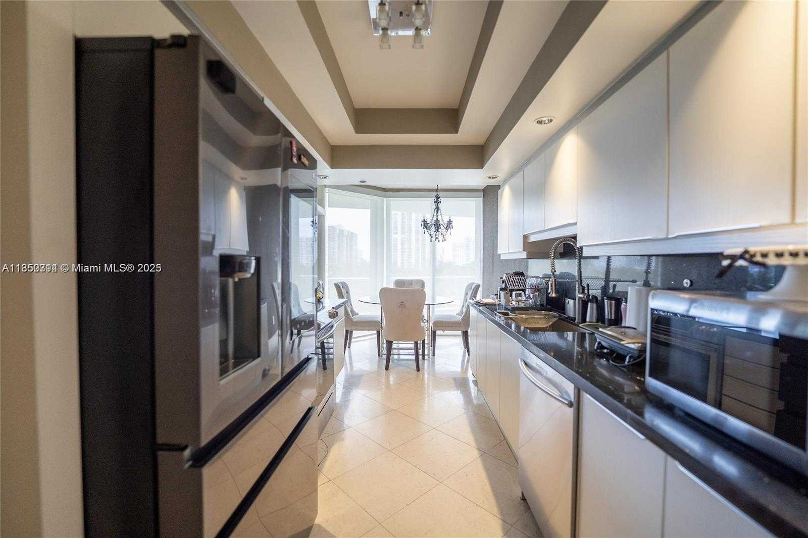 Small Image of 7000 ISLAND BLVD #608, Aventura Number 9