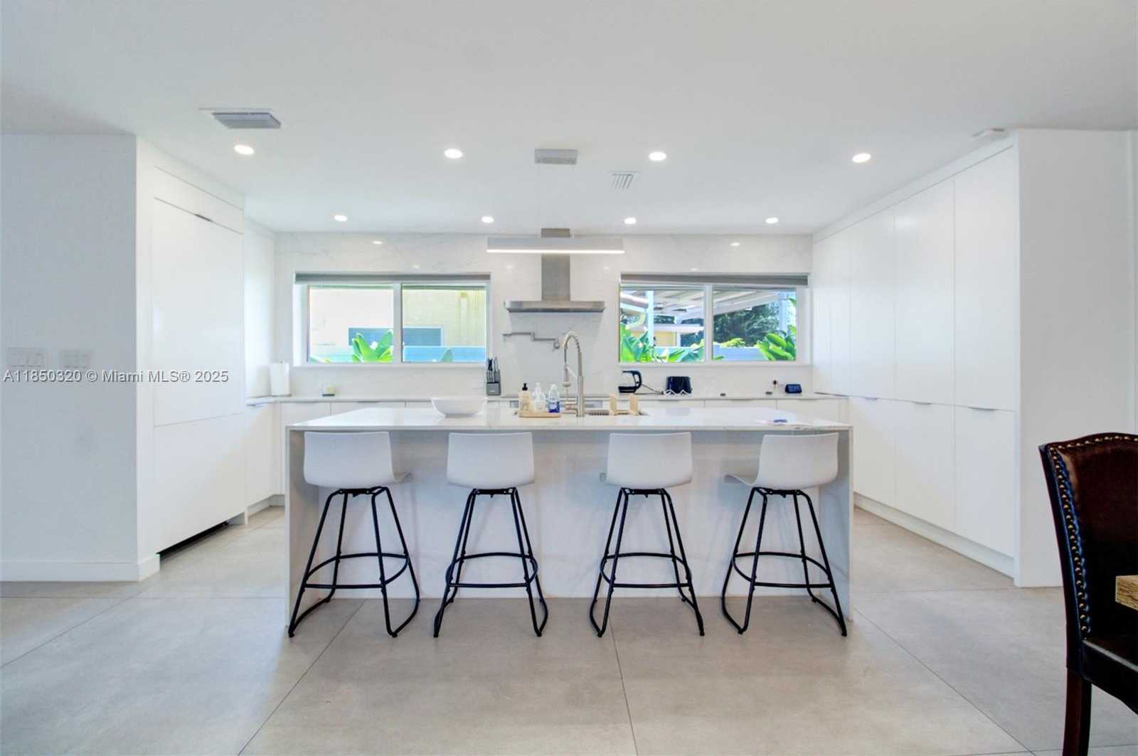 Small Image of 1311 SOUTH EAST 4TH AVE, Pompano Beach Number 7