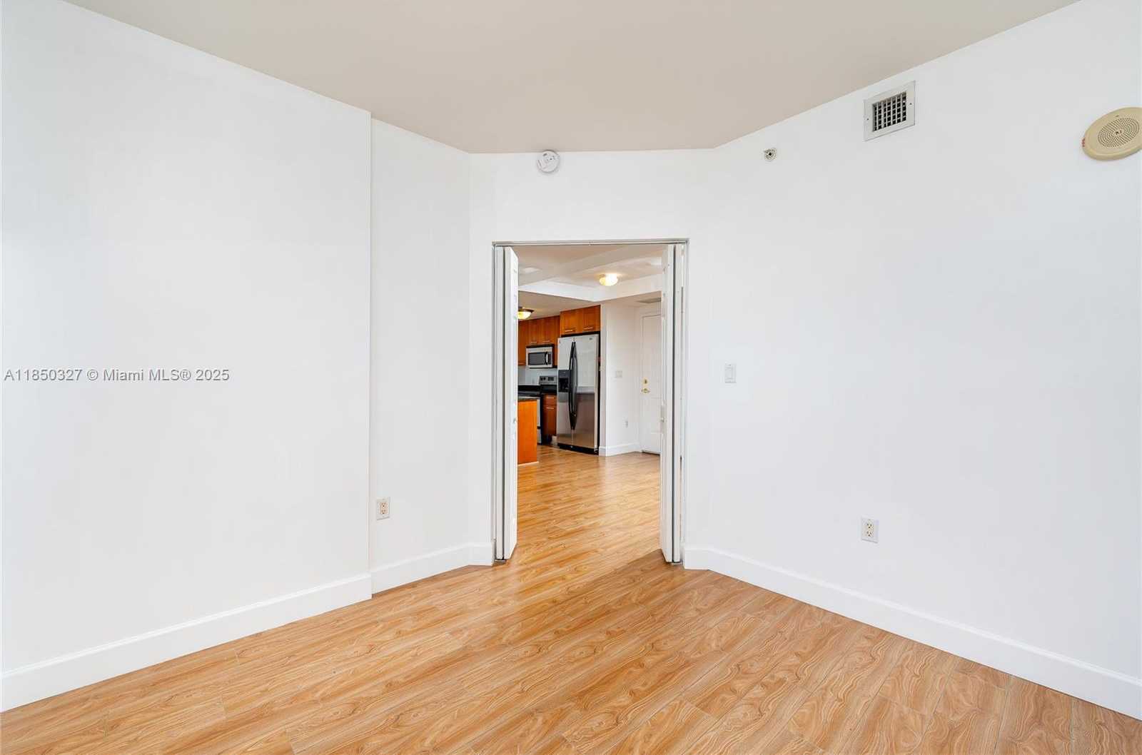 Small Image of 4100 SALZEDO ST #919, Coral Gables Number 22