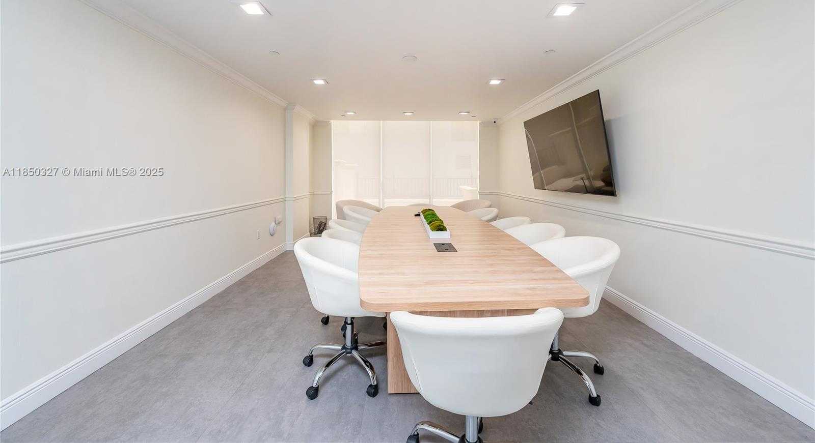 Small Image of 4100 SALZEDO ST #919, Coral Gables Number 30