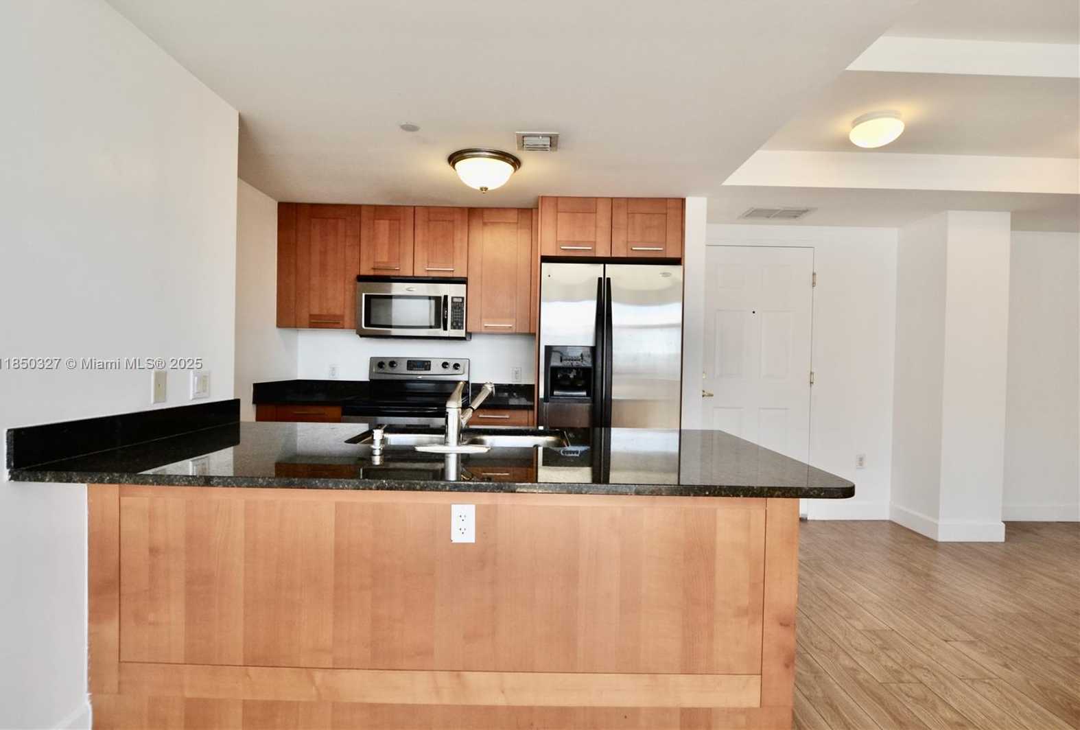 Small Image of 4100 SALZEDO ST #919, Coral Gables Number 6