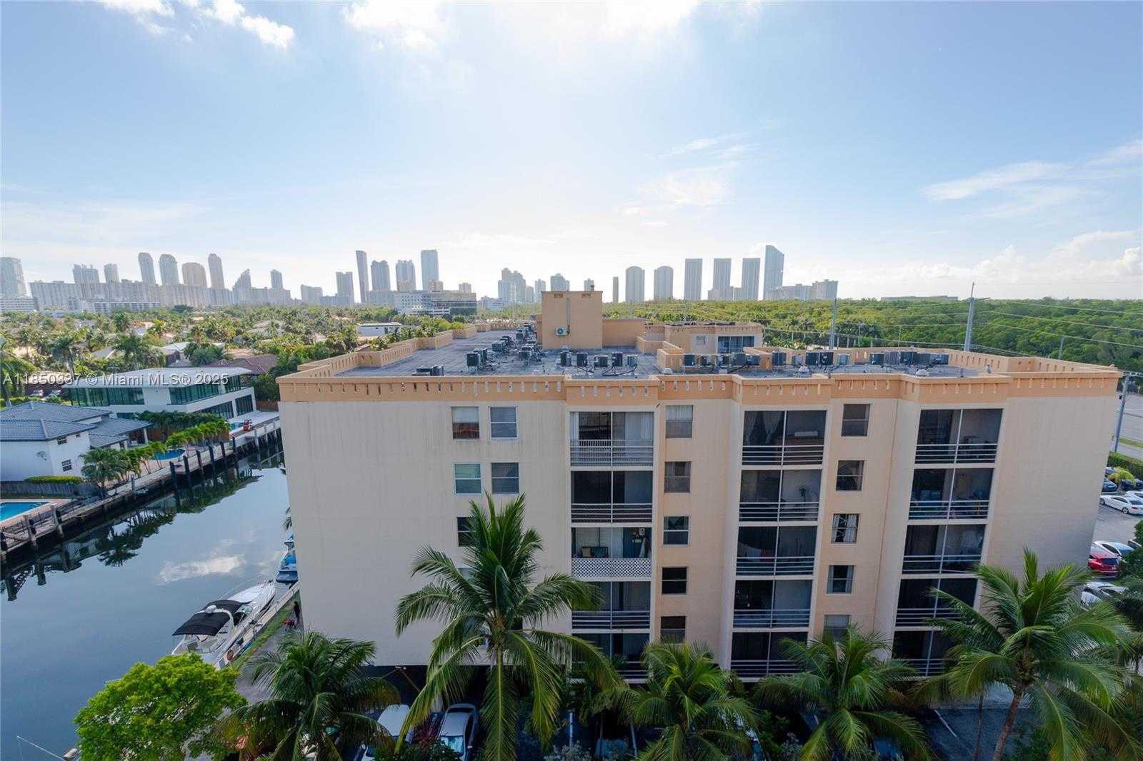 Small Image of 2903 NORTH MIAMI BEACH BLVD #808, North Miami Beach Number 21
