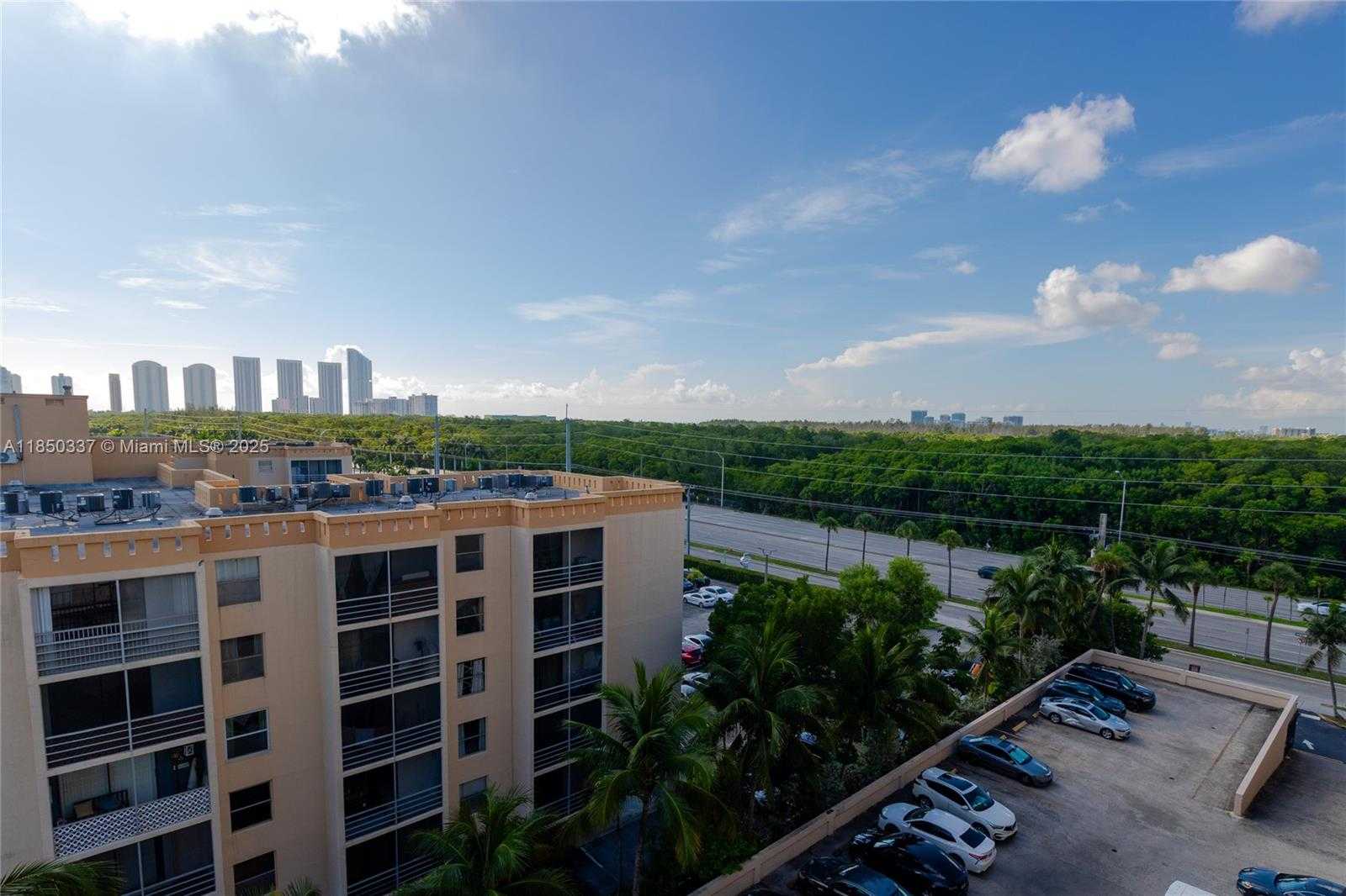 Small Image of 2903 NORTH MIAMI BEACH BLVD #808, North Miami Beach Number 22