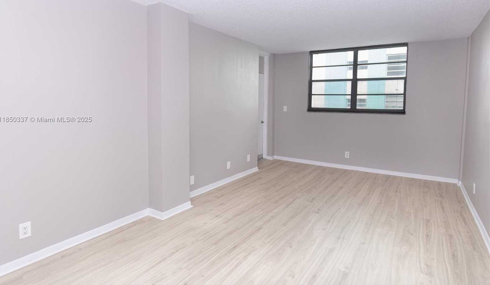 Small Image of 2903 NORTH MIAMI BEACH BLVD #808, North Miami Beach Number 7
