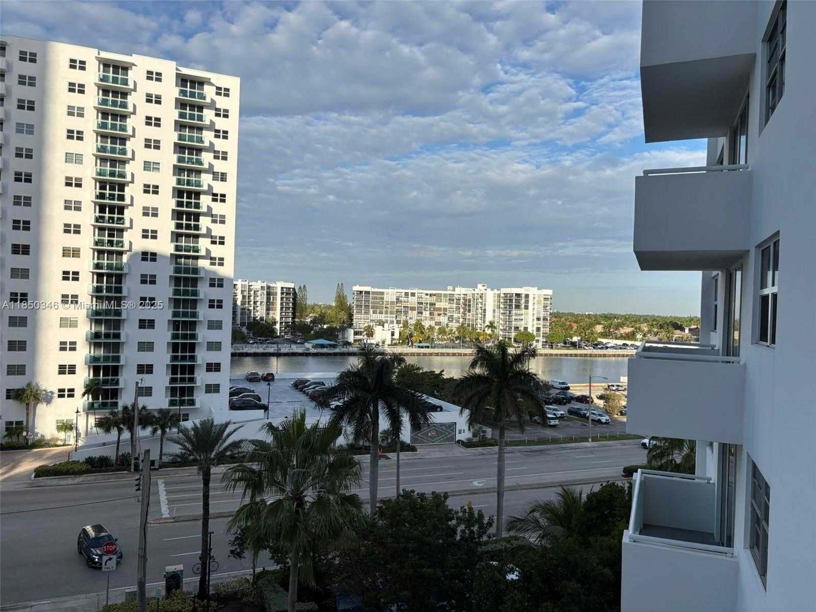 Small Image of 3001 SOUTH OCEAN DR #639, Hollywood Number 16
