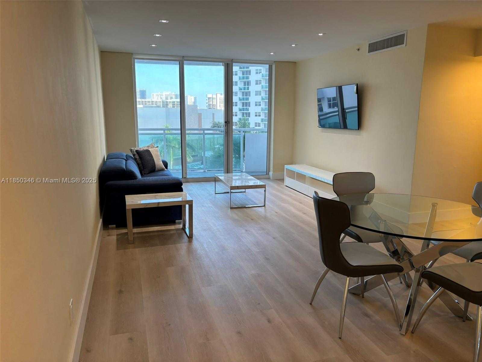 Small Image of 3001 SOUTH OCEAN DR #639, Hollywood Number 3