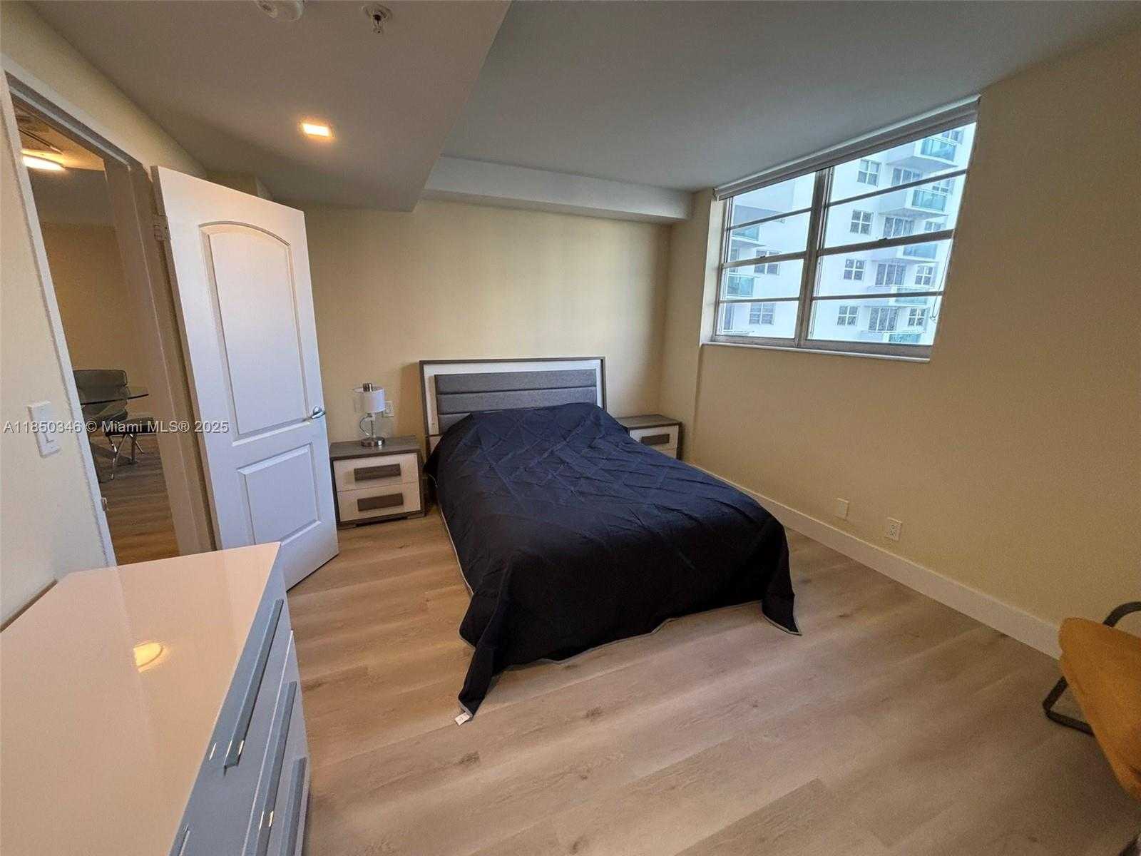 Small Image of 3001 SOUTH OCEAN DR #639, Hollywood Number 7