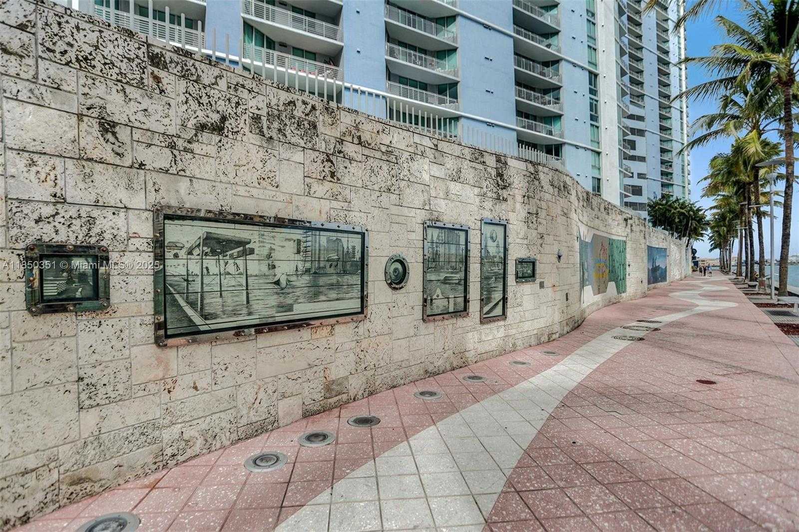 Small Image of 335 SOUTH BISCAYNE BLVD #2501, Miami Number 11