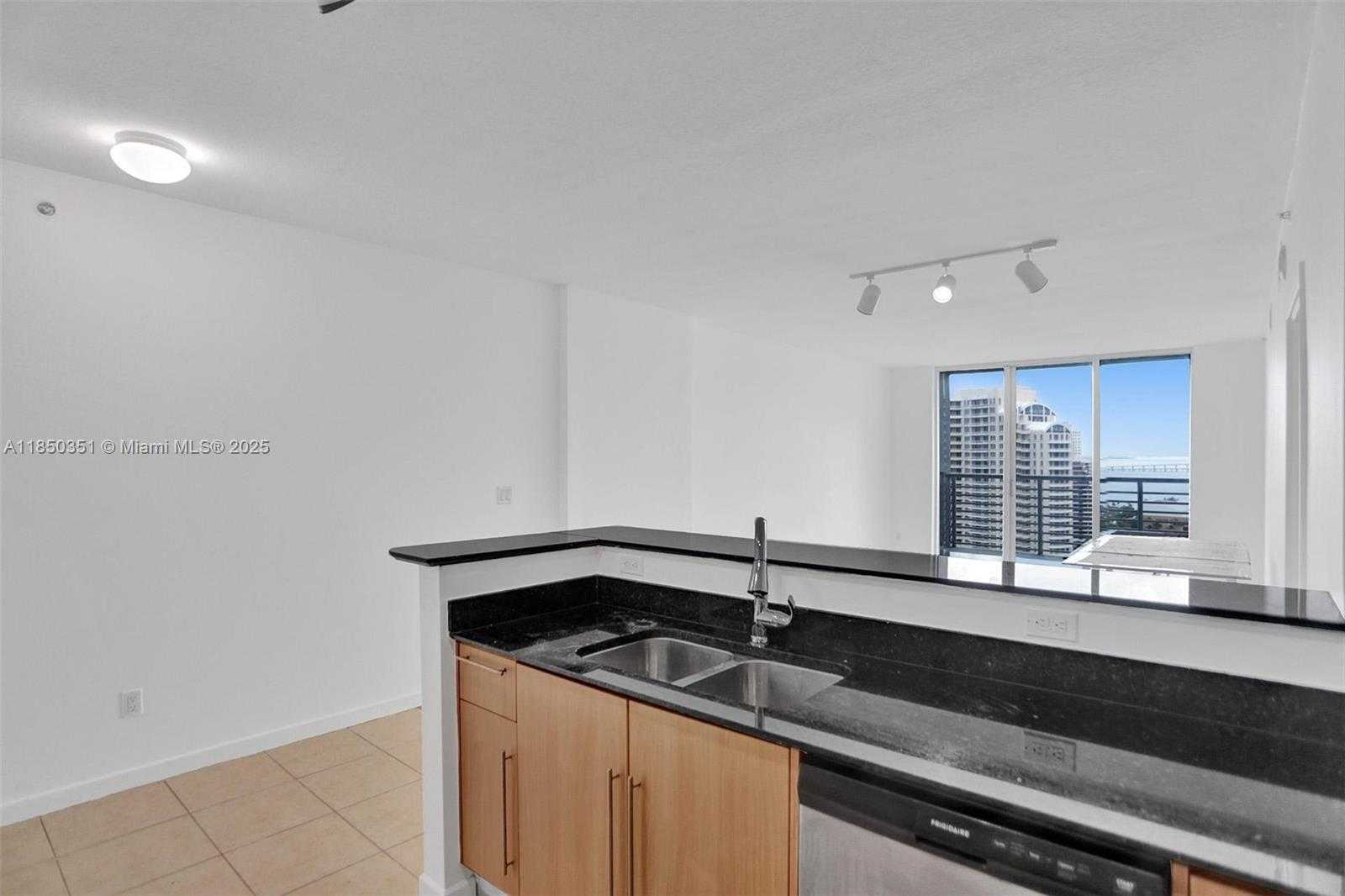 Small Image of 335 SOUTH BISCAYNE BLVD #2501, Miami Number 14