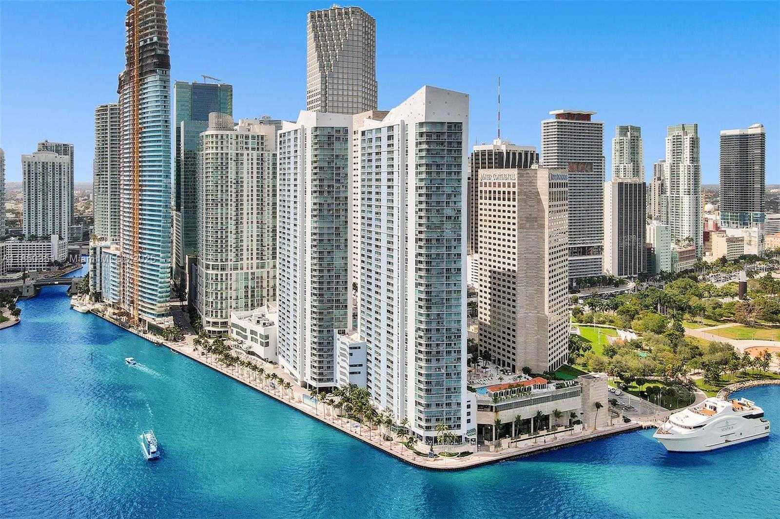 Small Image of 335 SOUTH BISCAYNE BLVD #2501, Miami Number 30