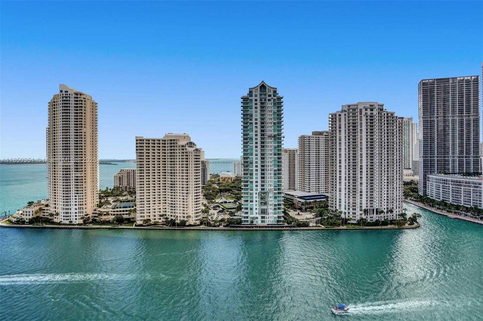 Small Image of 335 SOUTH BISCAYNE BLVD #2501, Miami Number 5