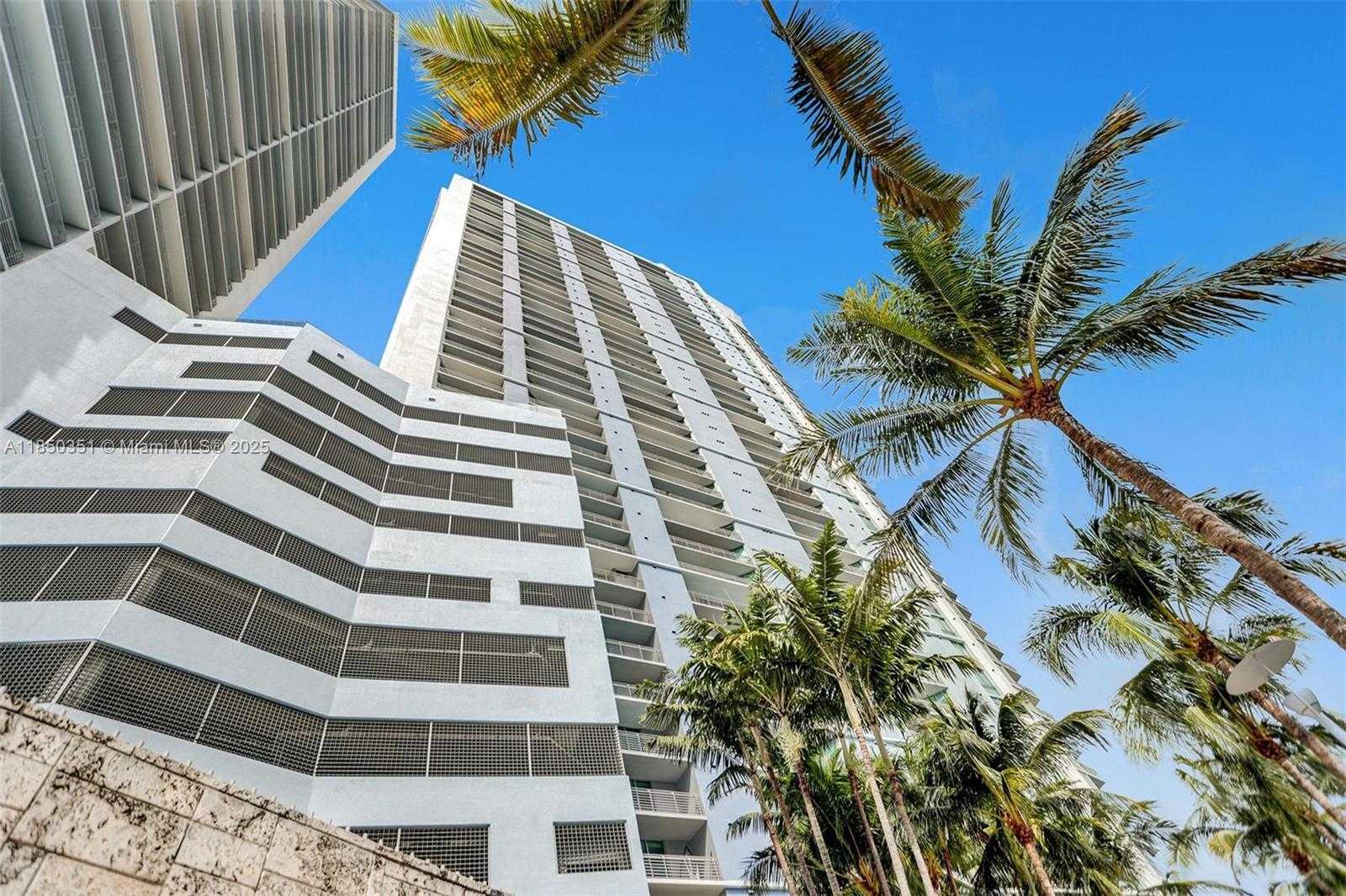 Small Image of 335 SOUTH BISCAYNE BLVD #2501, Miami Number 9