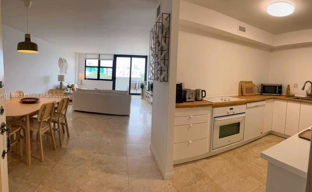Small Image of 10101 EAST BAY HARBOR DR #610, Bay Harbor Islands Number 3