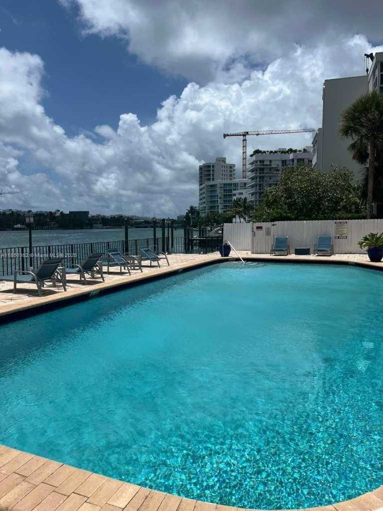 Small Image of 10101 EAST BAY HARBOR DR #610, Bay Harbor Islands Number 33