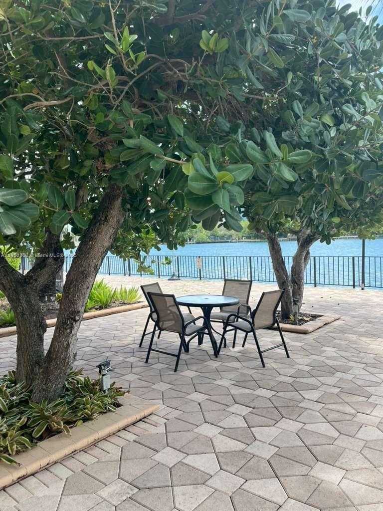 Small Image of 10101 EAST BAY HARBOR DR #610, Bay Harbor Islands Number 35