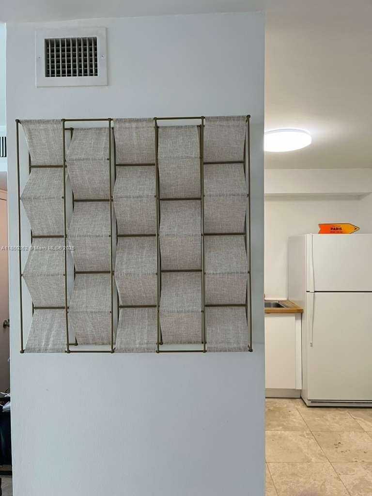 Small Image of 10101 EAST BAY HARBOR DR #610, Bay Harbor Islands Number 8