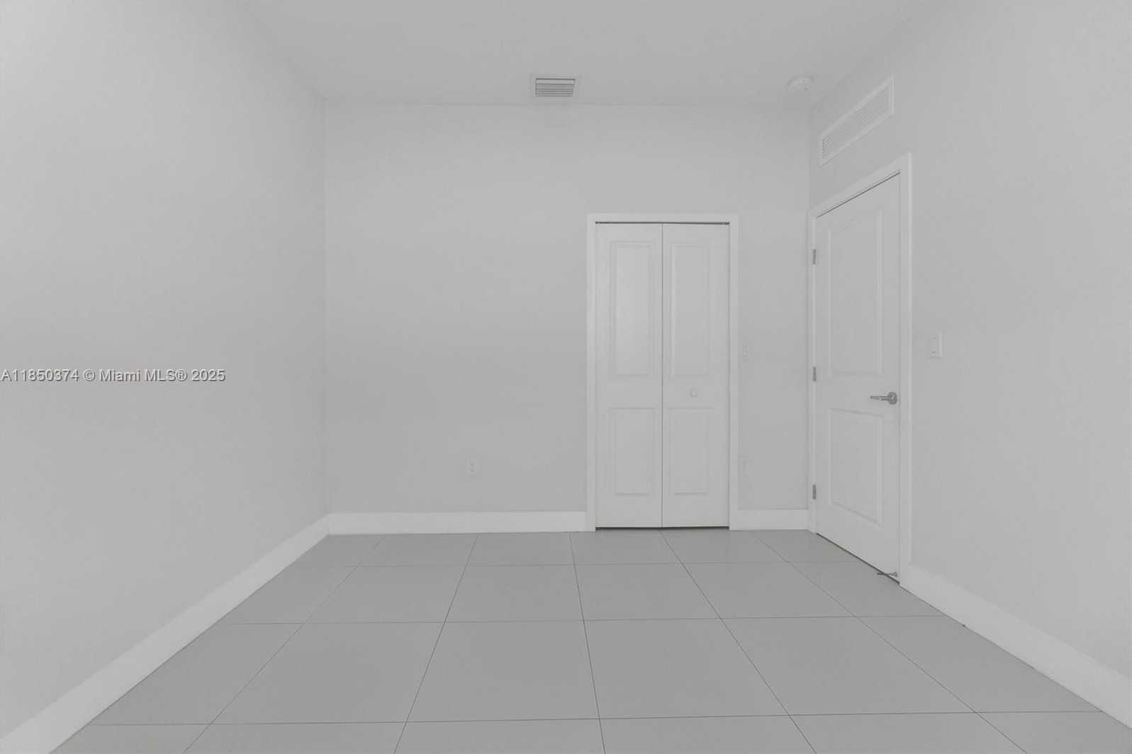 Small Image of 19447 SOUTH WEST 124TH CT, Miami Number 24