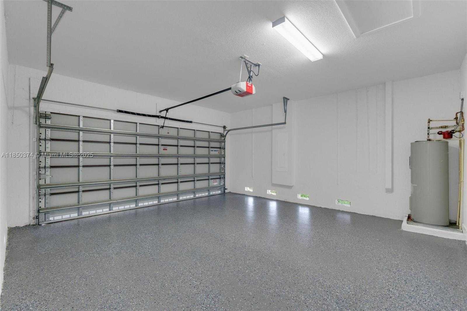Small Image of 19447 SOUTH WEST 124TH CT, Miami Number 29