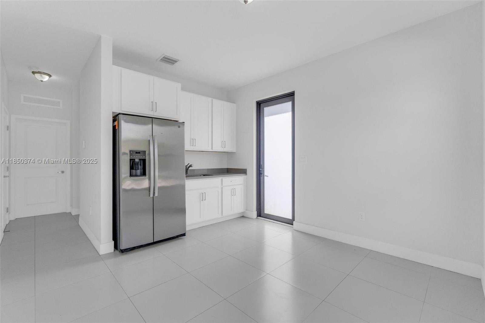 Small Image of 19447 SOUTH WEST 124TH CT, Miami Number 31