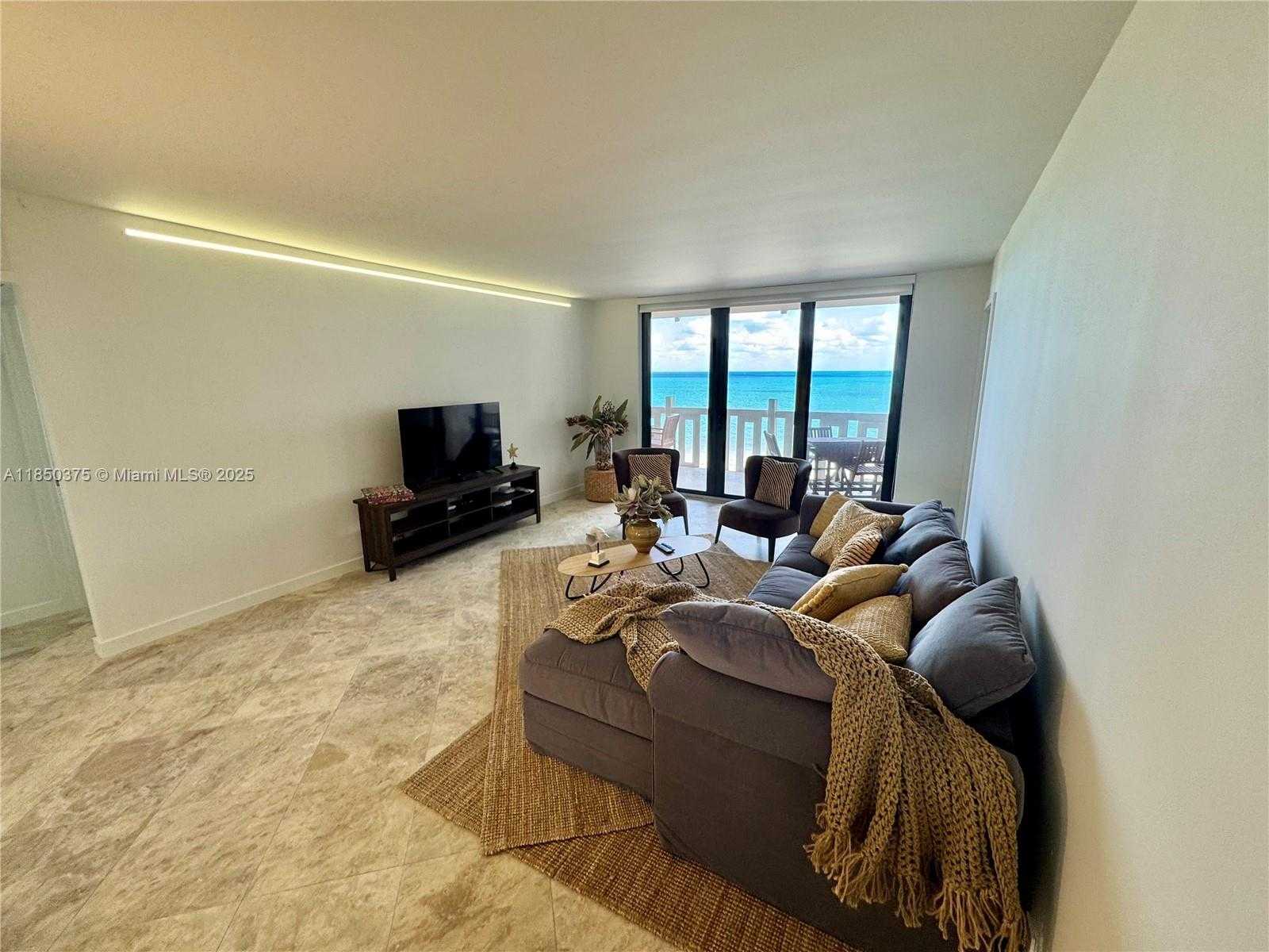 Small Image of 1111 CRANDON BLVD #A404, Key Biscayne Number 17