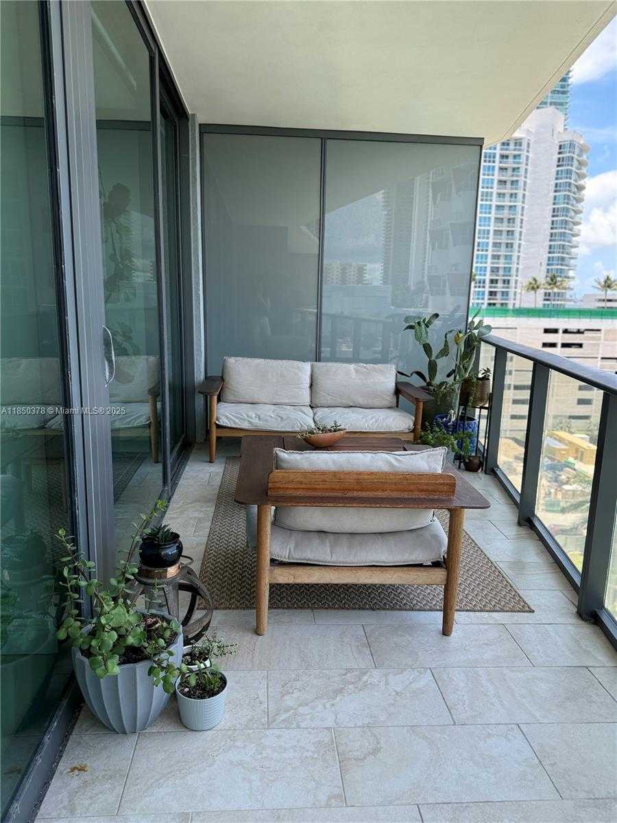 Small Image of 460 NORTH EAST 28TH ST #803, Miami Number 21