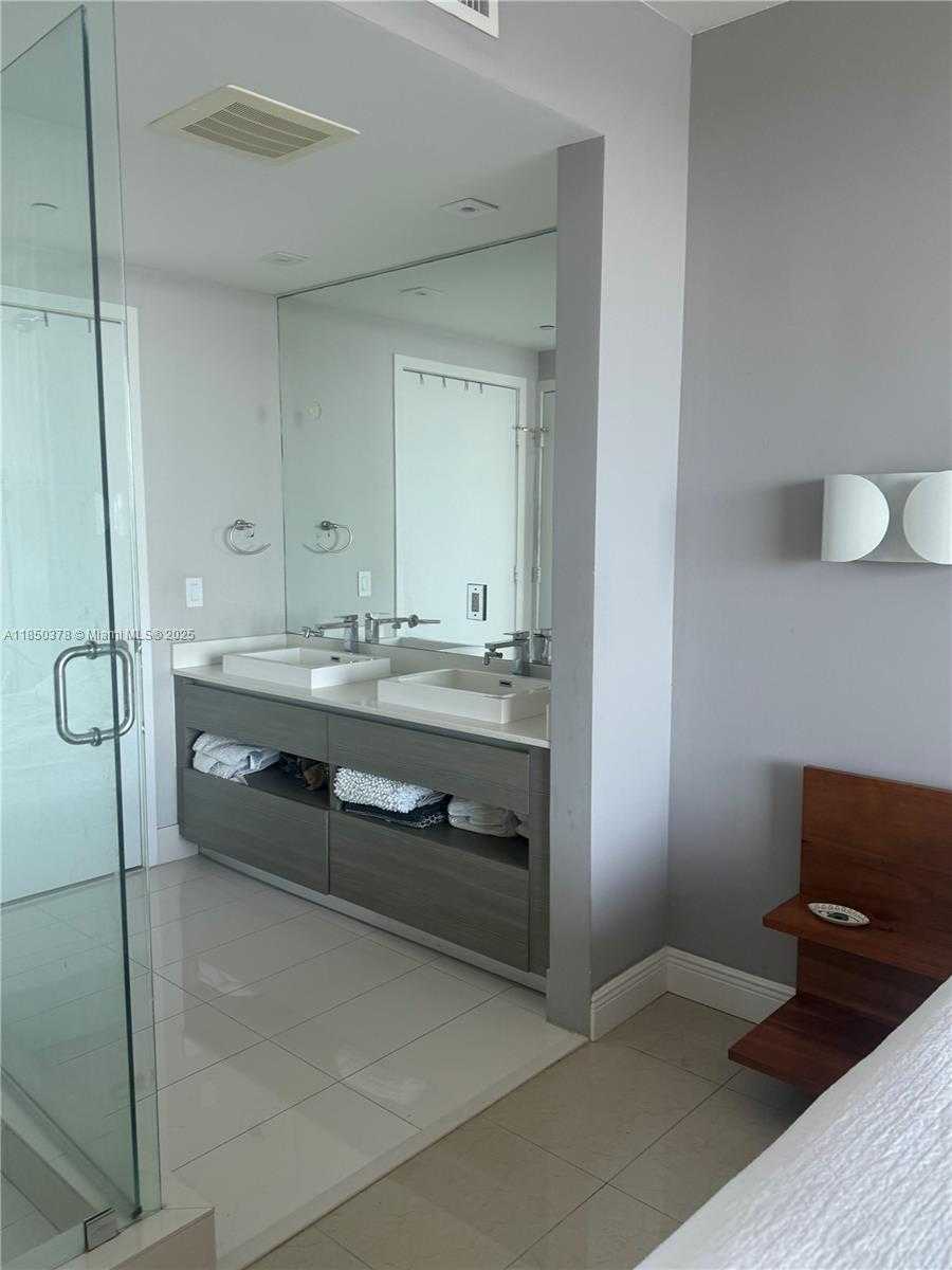 Small Image of 460 NORTH EAST 28TH ST #803, Miami Number 6