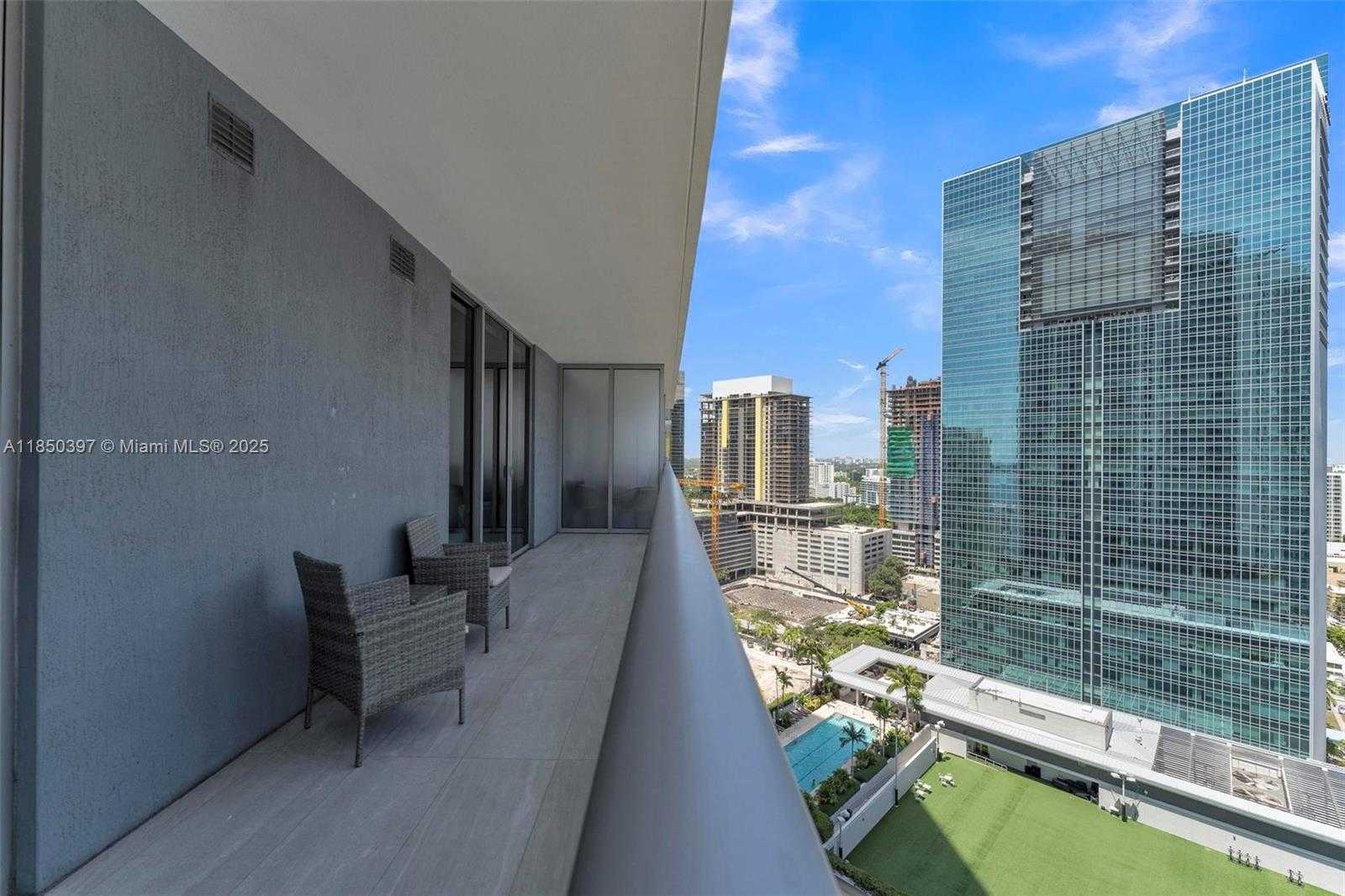Small Image of 1300 BRICKELL BAY DR #2511, Miami Number 22