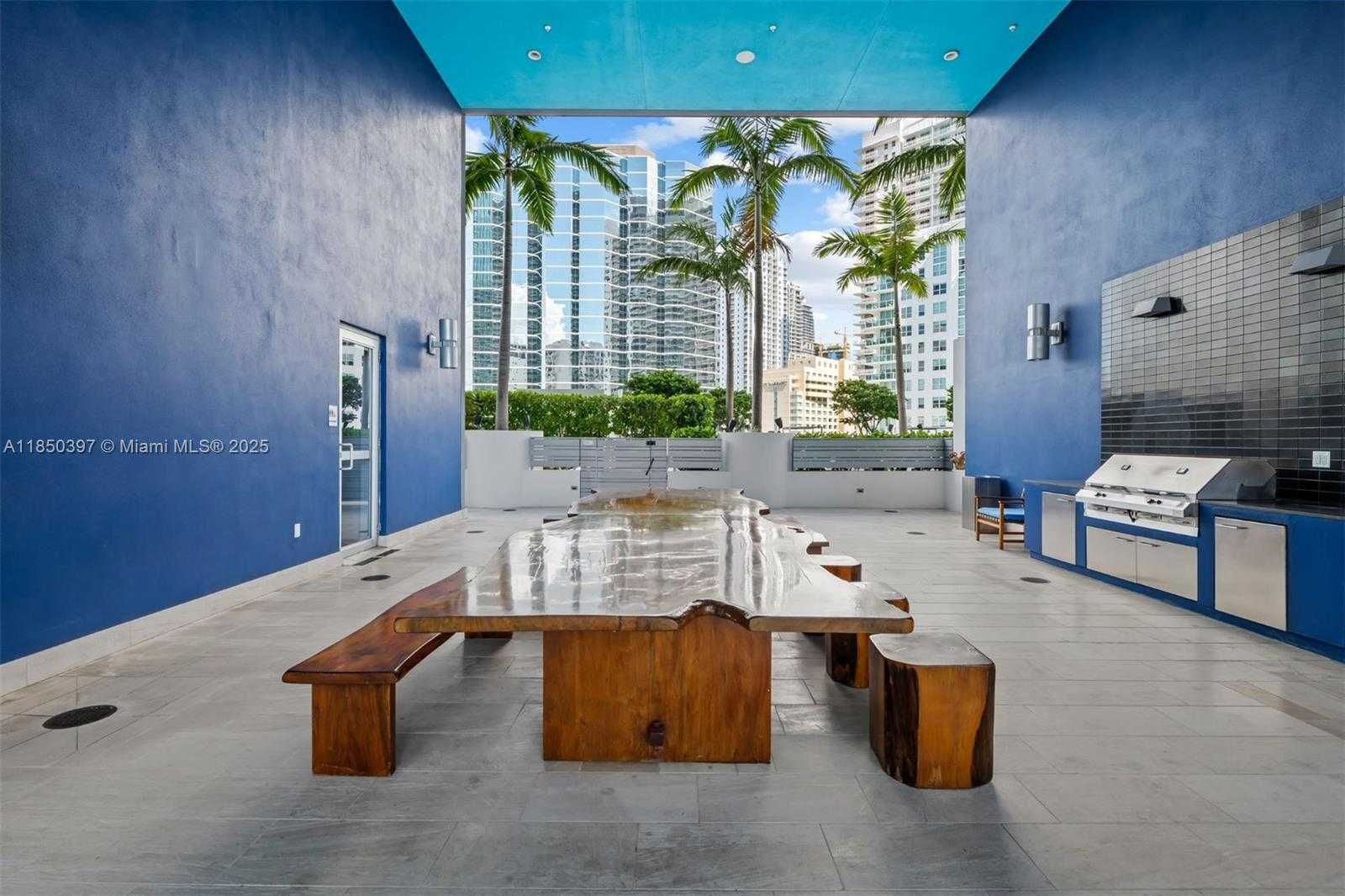 Small Image of 1300 BRICKELL BAY DR #2511, Miami Number 28