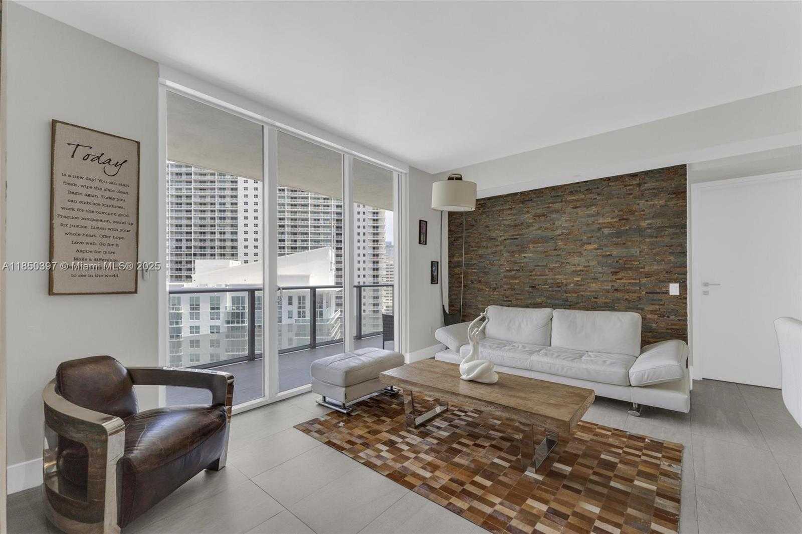 Small Image of 1300 BRICKELL BAY DR #2511, Miami Number 9