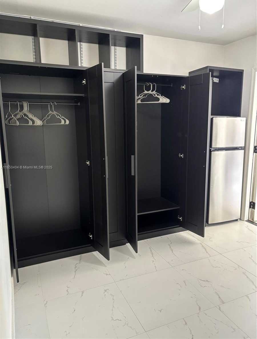 Small Image of 15401 SOUTH WEST 144TH AVE #A, Miami Number 3