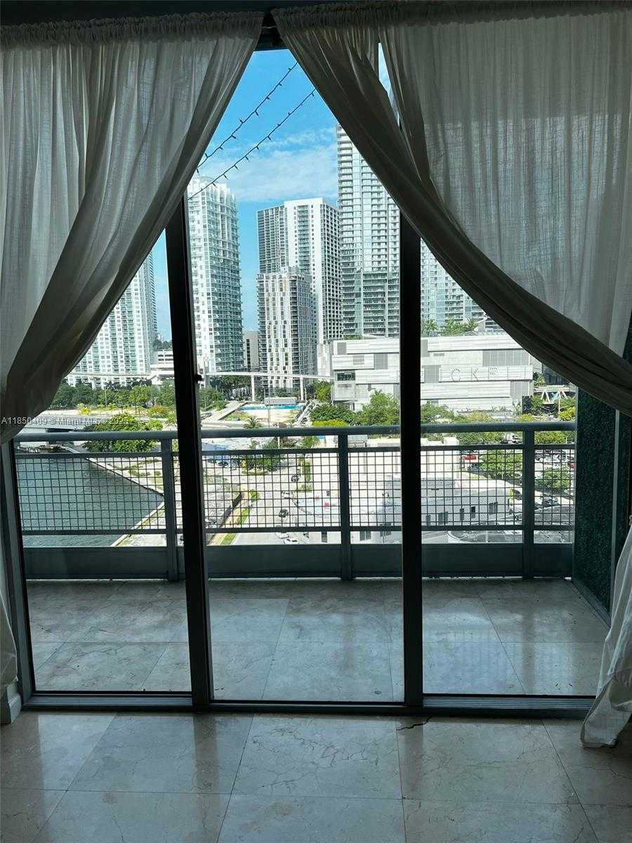 Small Image of 690 SOUTH WEST 1ST CT #1506, Miami Number 11
