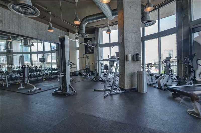 Small Image of 690 SOUTH WEST 1ST CT #1506, Miami Number 28