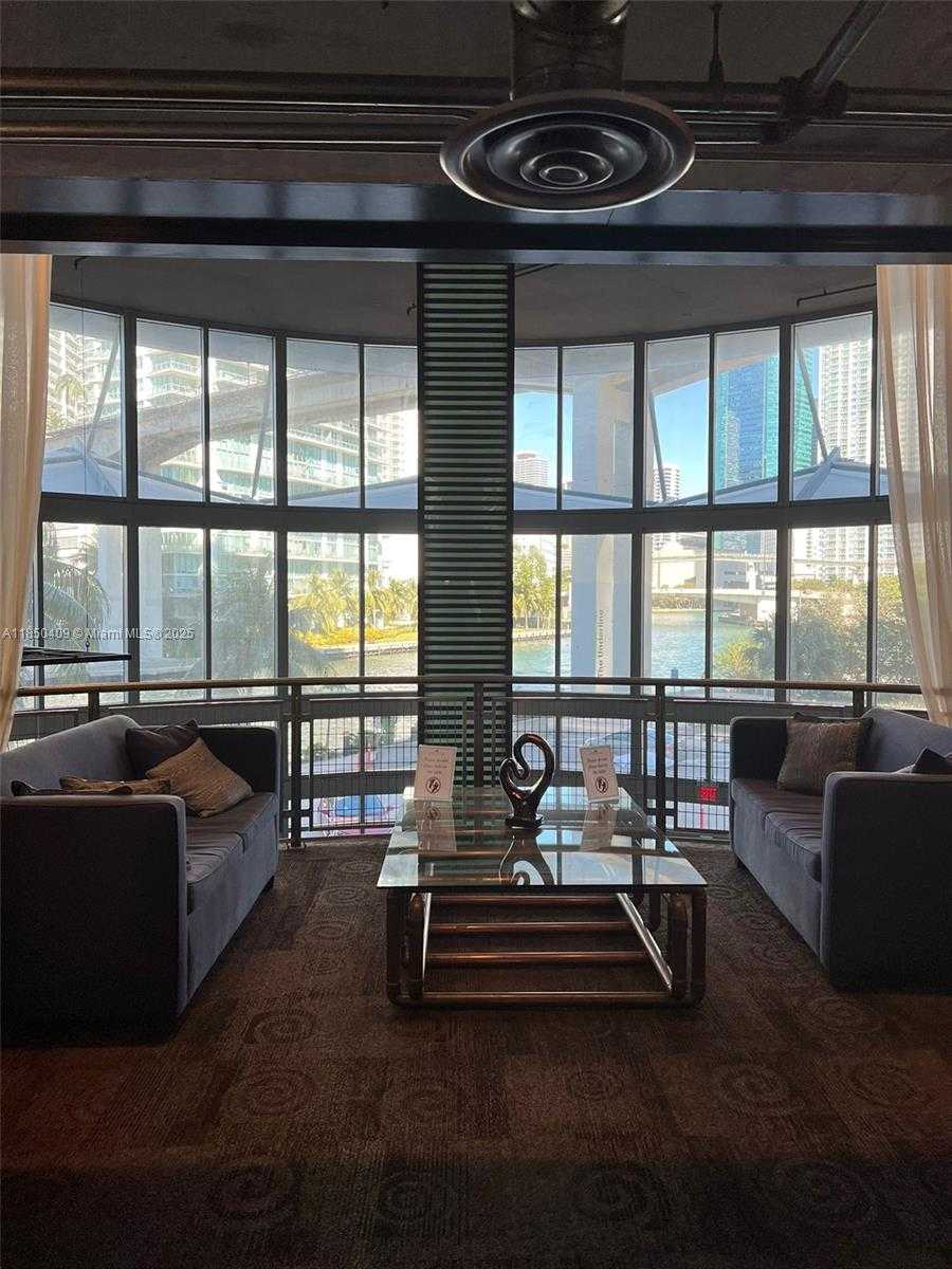 Small Image of 690 SOUTH WEST 1ST CT #1506, Miami Number 6
