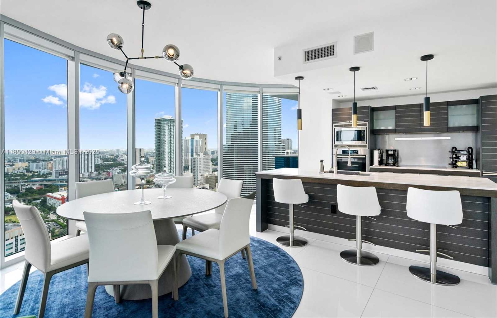 Small Image of 200 BISCAYNE BOULEVARD WAY #3802, Miami Number 12
