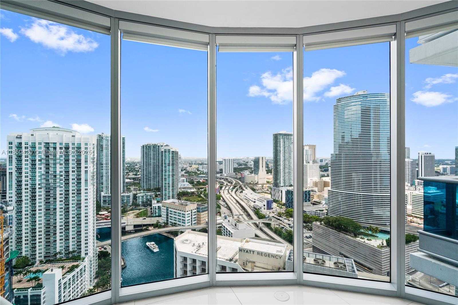 Small Image of 200 BISCAYNE BOULEVARD WAY #3802, Miami Number 14