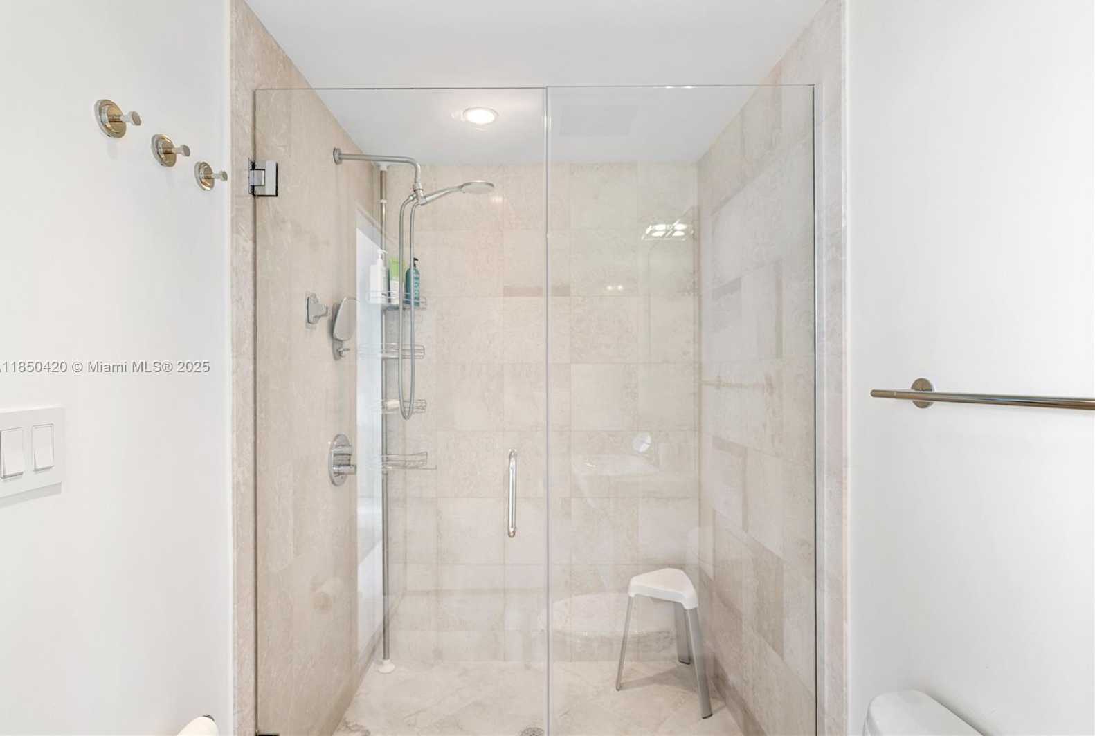 Small Image of 200 BISCAYNE BOULEVARD WAY #3802, Miami Number 26