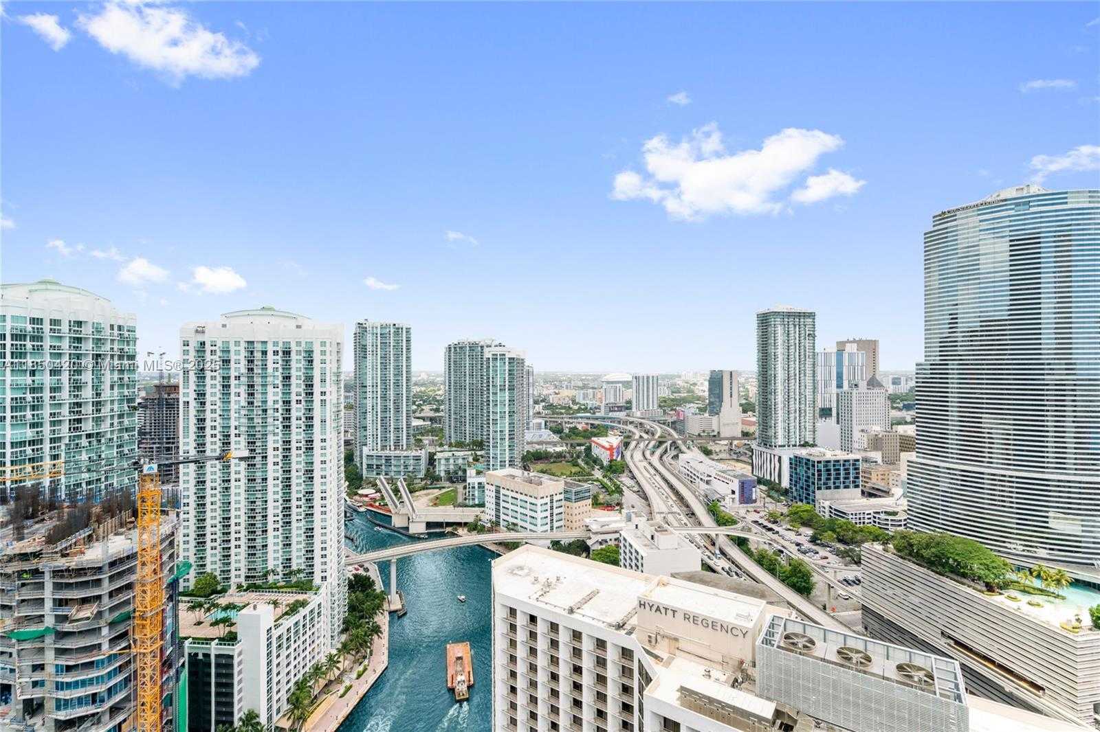 Small Image of 200 BISCAYNE BOULEVARD WAY #3802, Miami Number 32