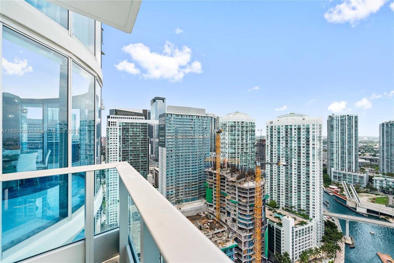 Small Image of 200 BISCAYNE BOULEVARD WAY #3802, Miami Number 33